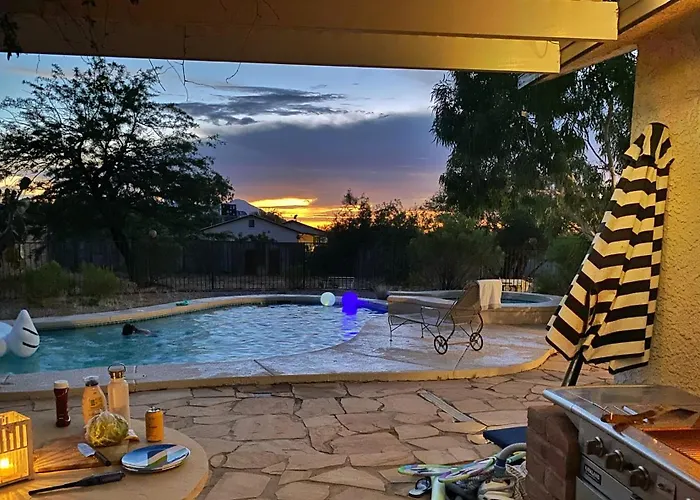 Lazy H Bar Desert Outpost Ranch House With Pool And Hot Tub