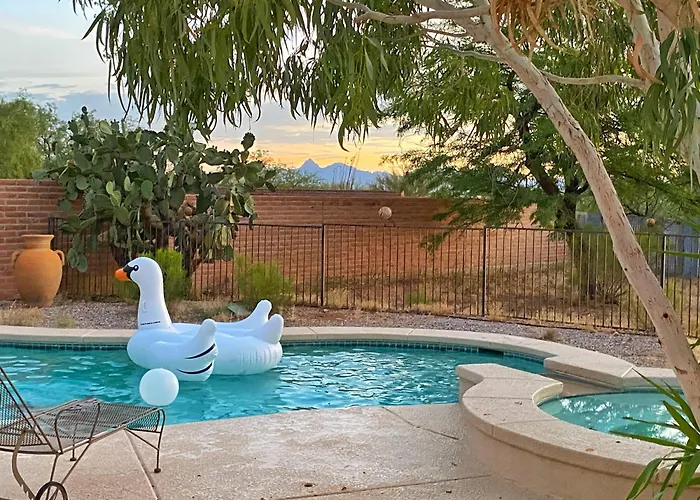 Holiday home Lazy H Bar Desert Outpost Ranch House With Pool And Hot Tub